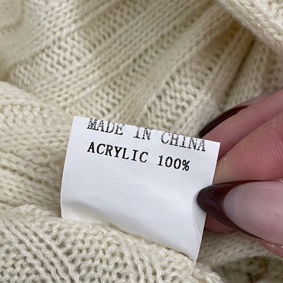 Cropped Ribbed Shrug, Size S - Picture 5 of 5